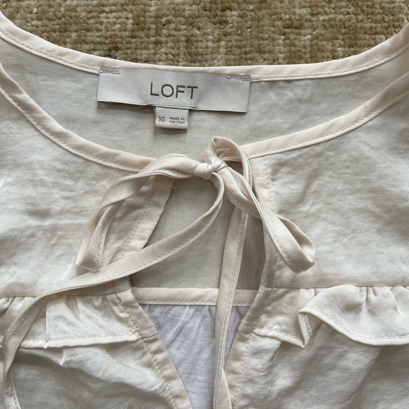 LOFT Cream Ruffle Blouse - Picture 3 of 7